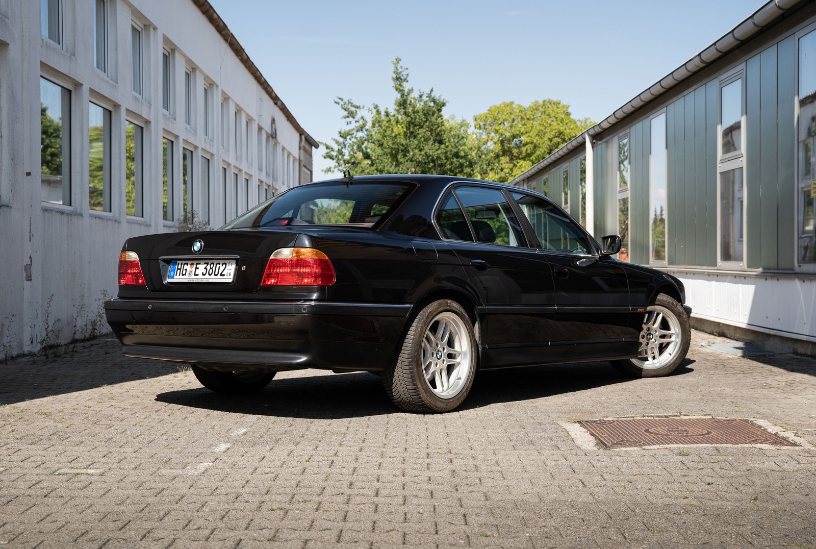 E38-23