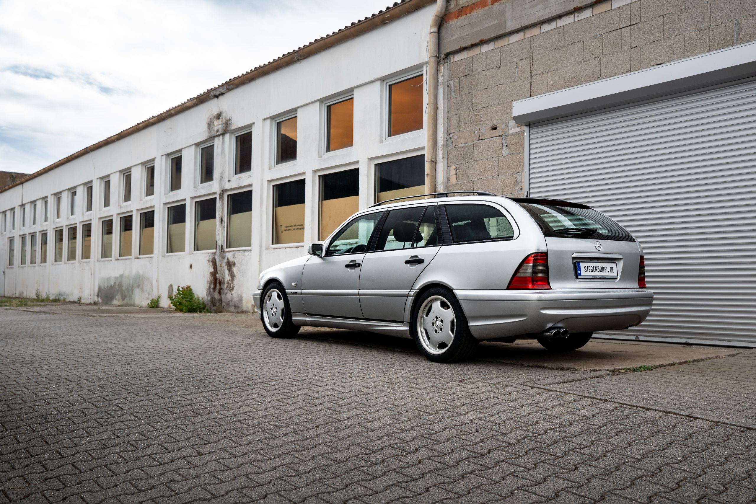 Mercedes-Benz C43T AMG