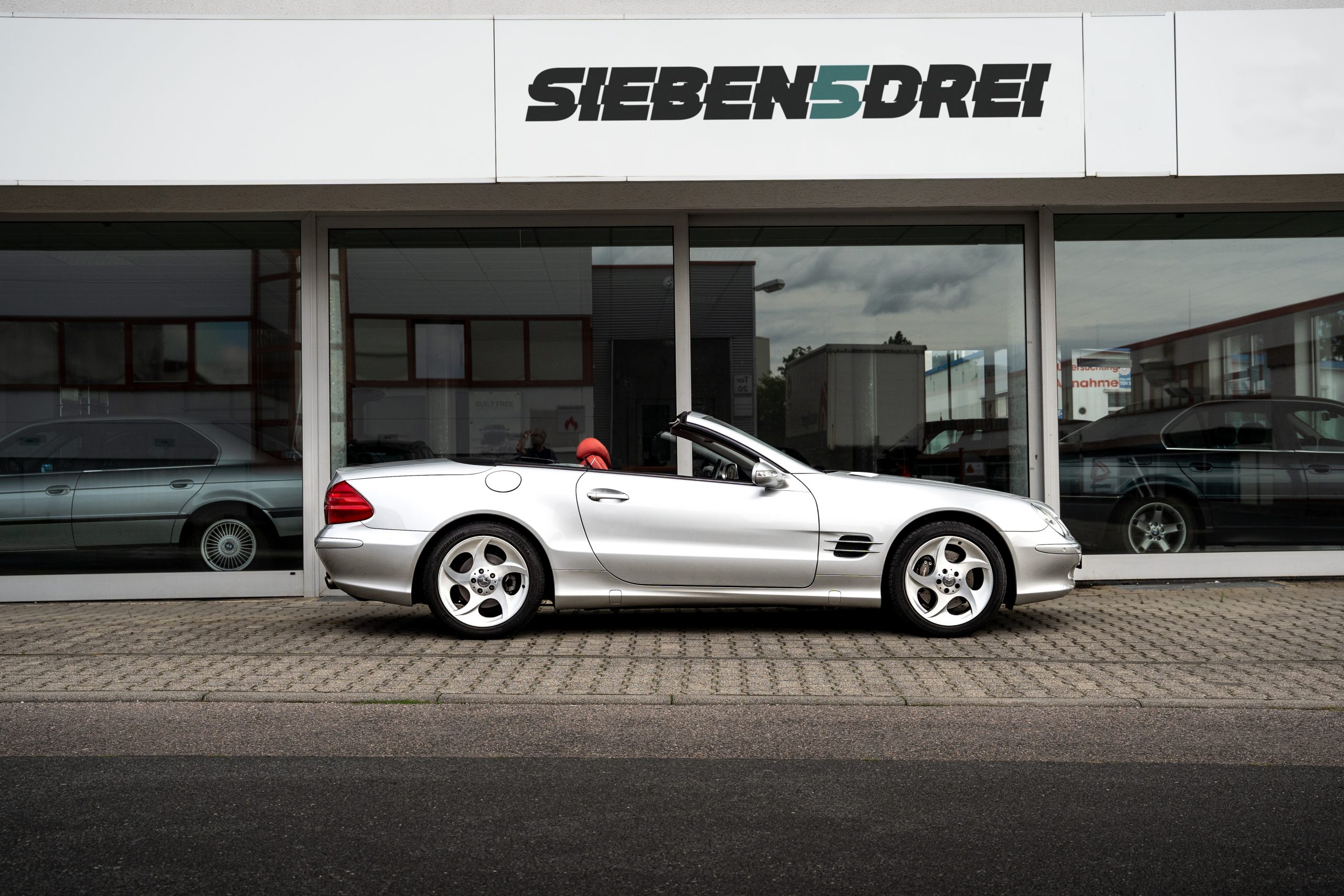 Mercedes-Benz SL500
